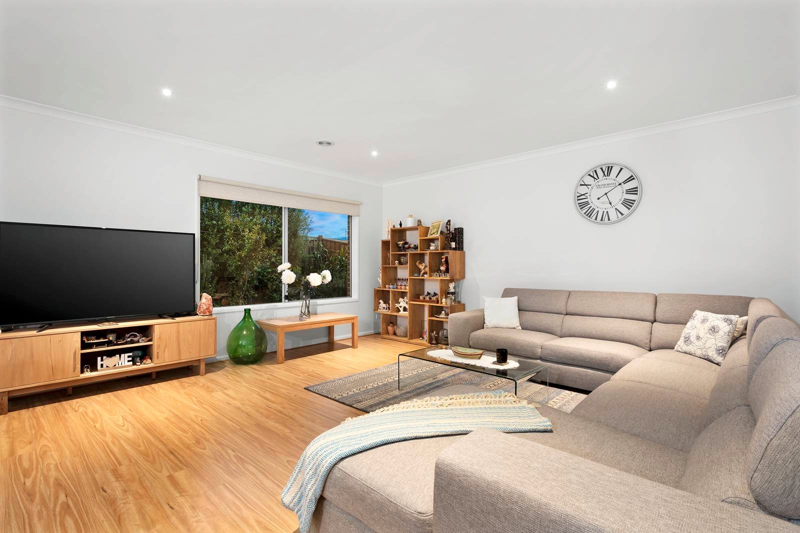 Property Gallery Thumbnail 5