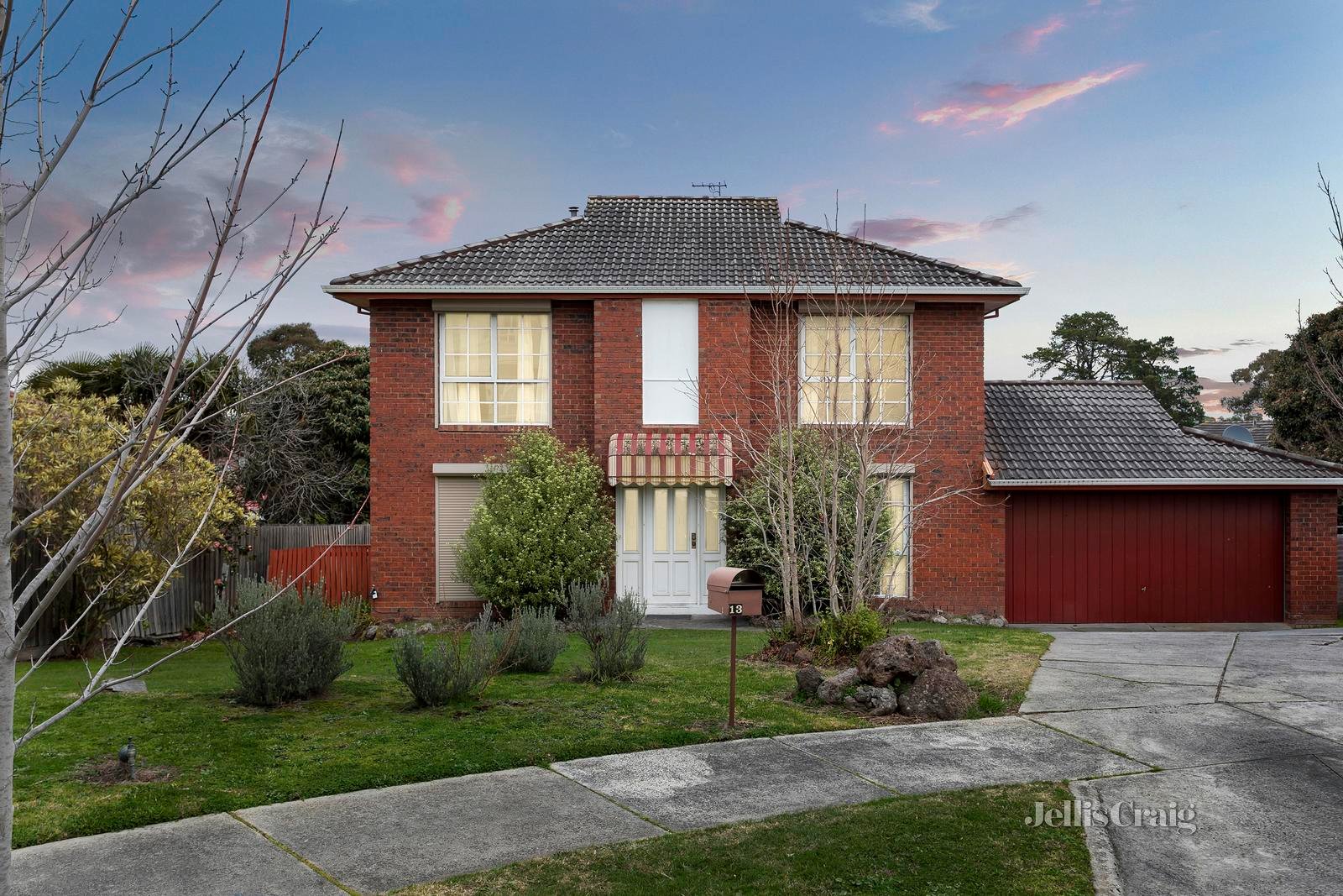 13 Loxley Court, Doncaster East image 1