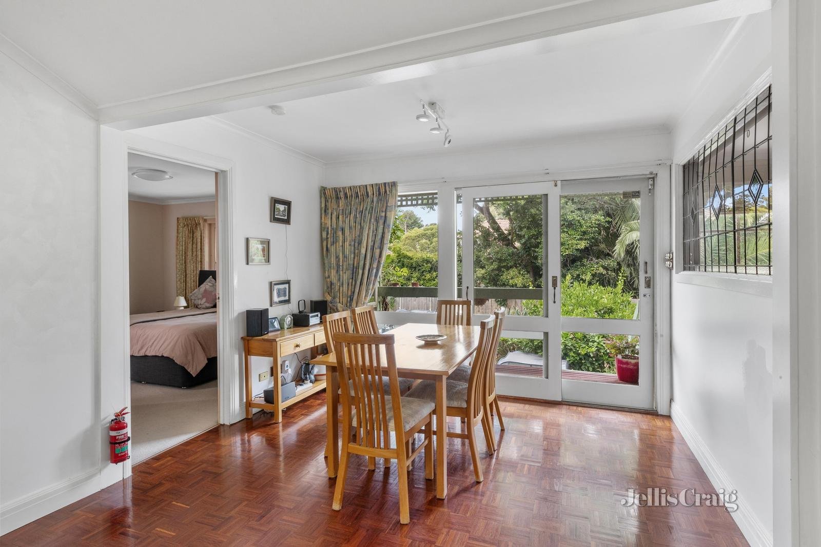 13 Lynden Street, Camberwell image 3