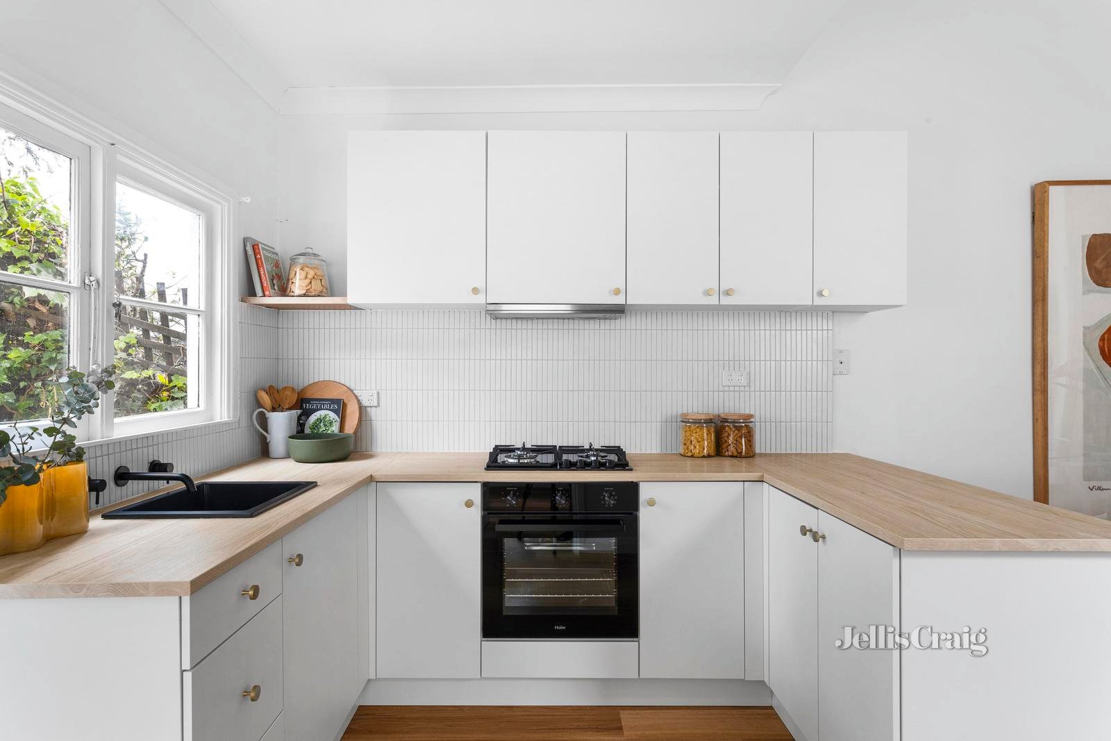 13 MacFarland Street, Brunswick image 3