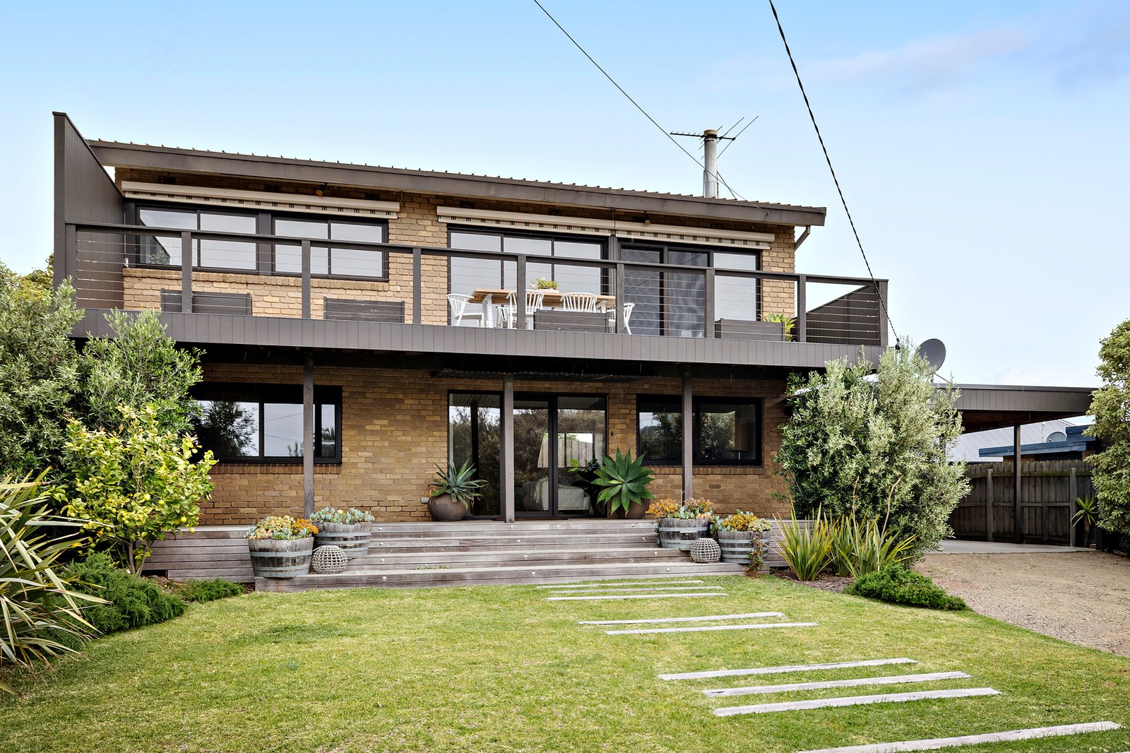 13 Mackie Court