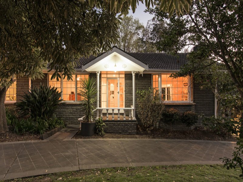 13 Macmillan Street, Mooroolbark image 2