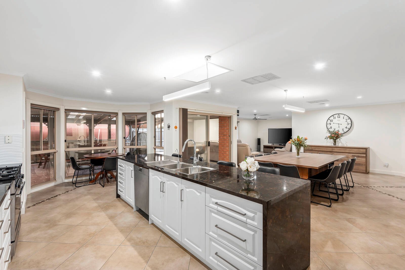 Property Gallery Thumbnail 4