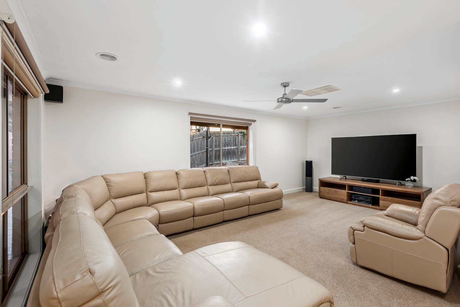 Property Gallery Thumbnail 10