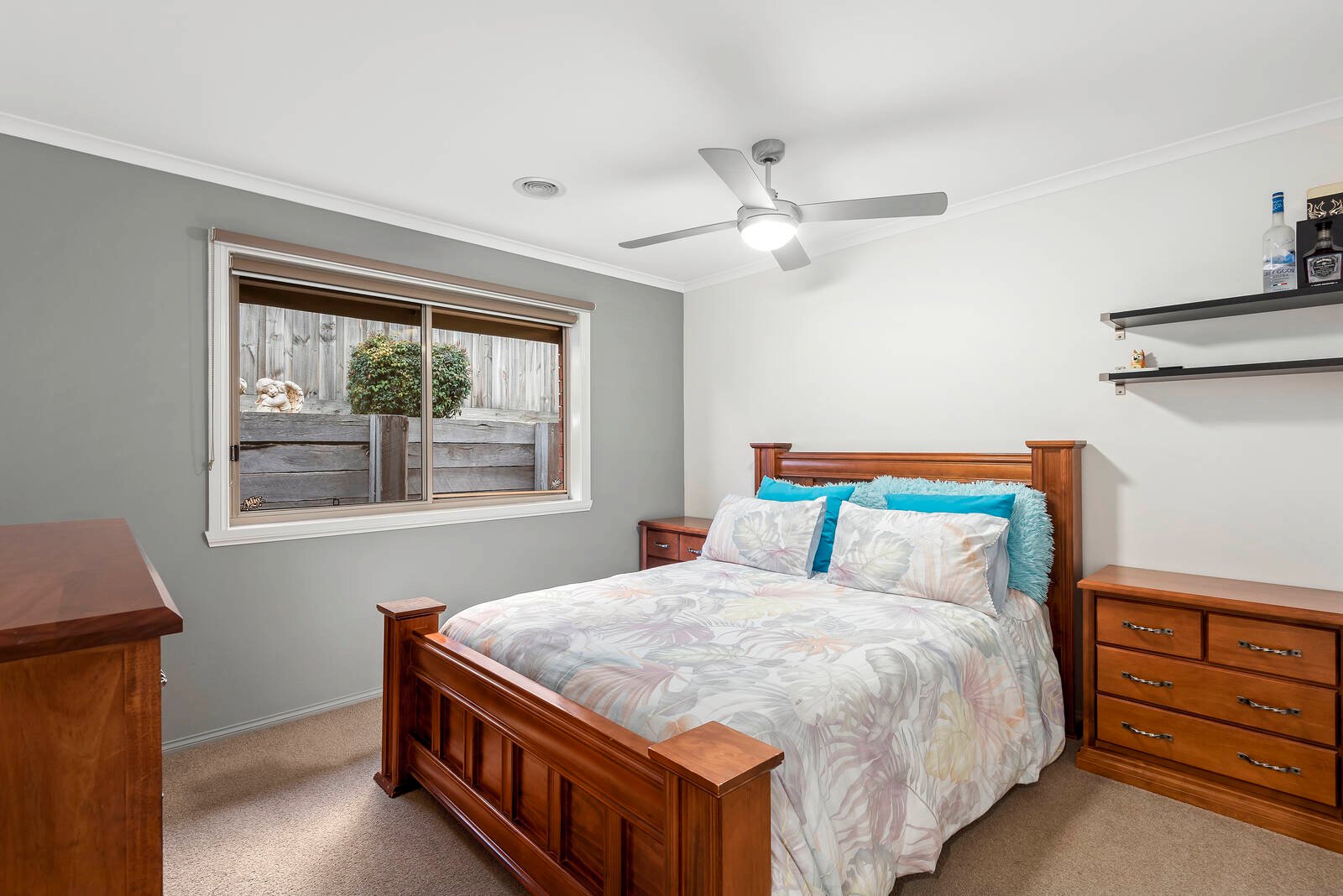 Property Gallery Thumbnail 16
