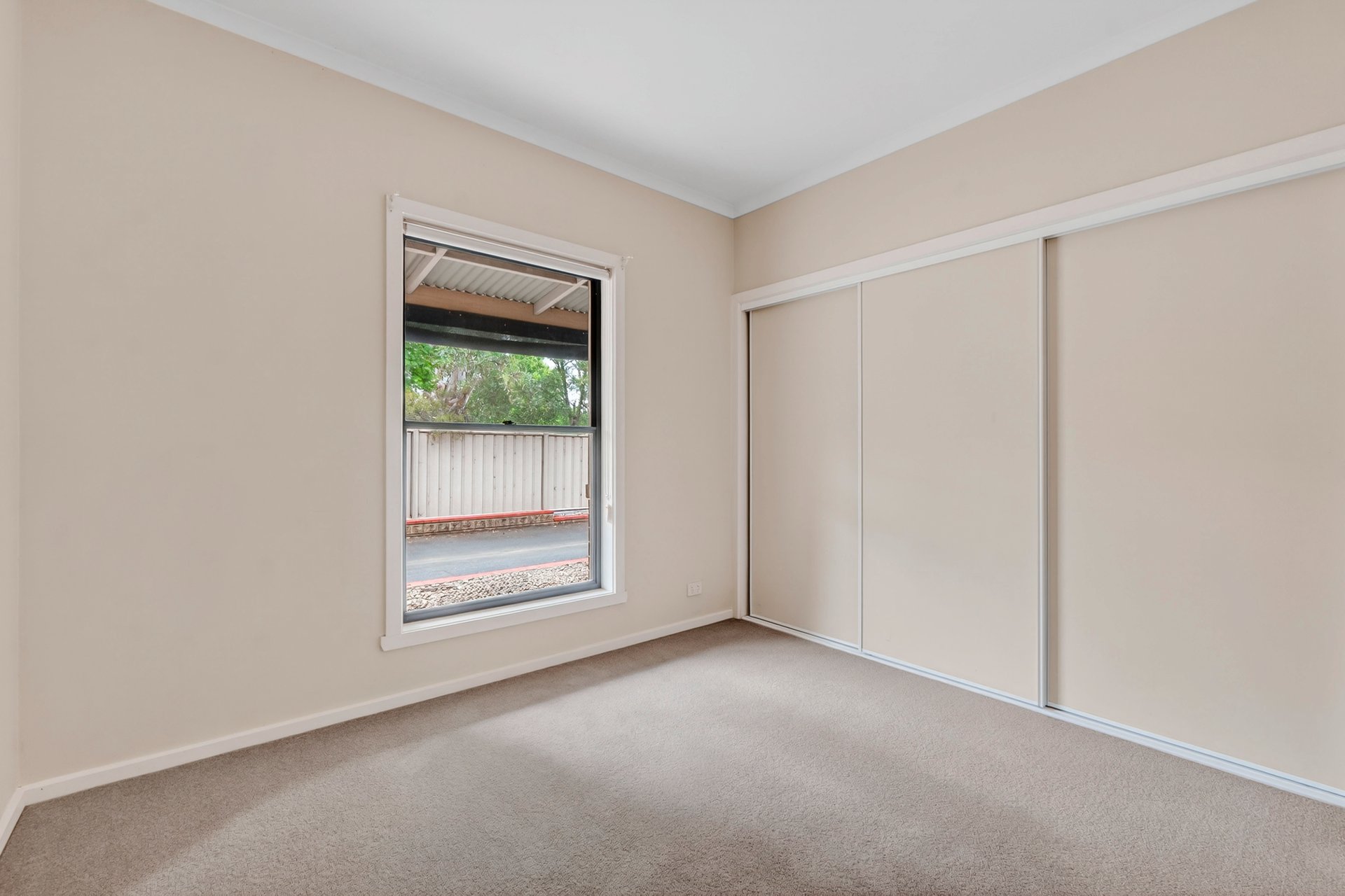 1/3 Maldon Road, Castlemaine image 8