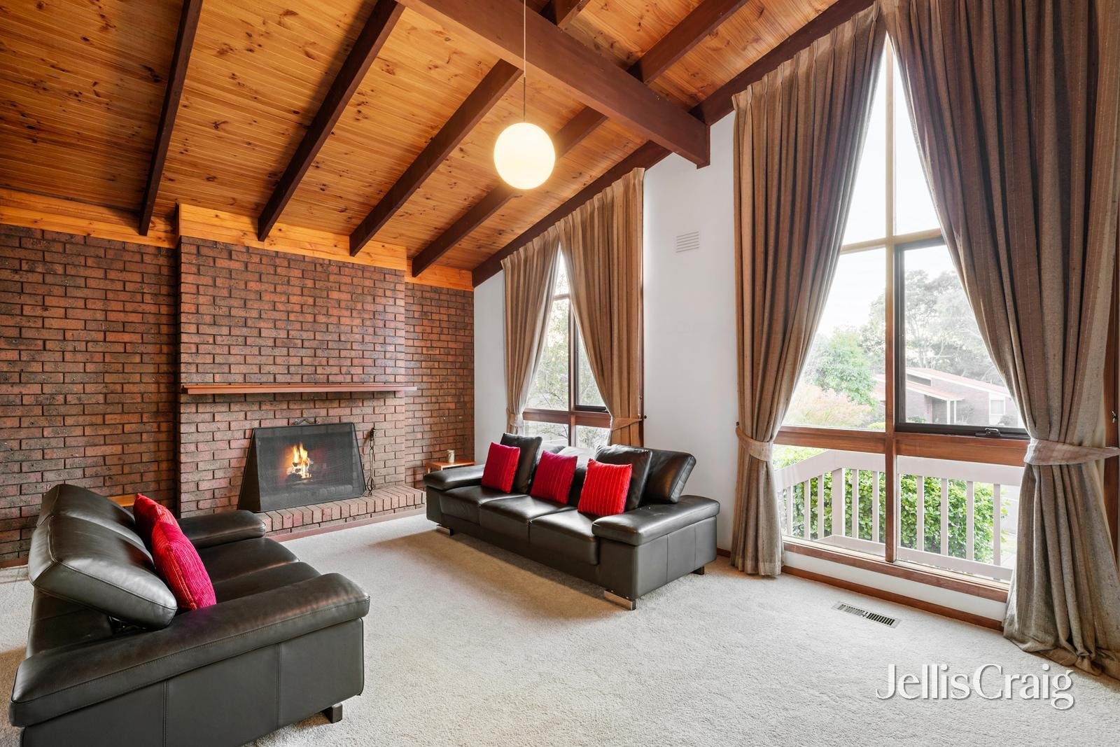 13 Margot Avenue, Doncaster image 2