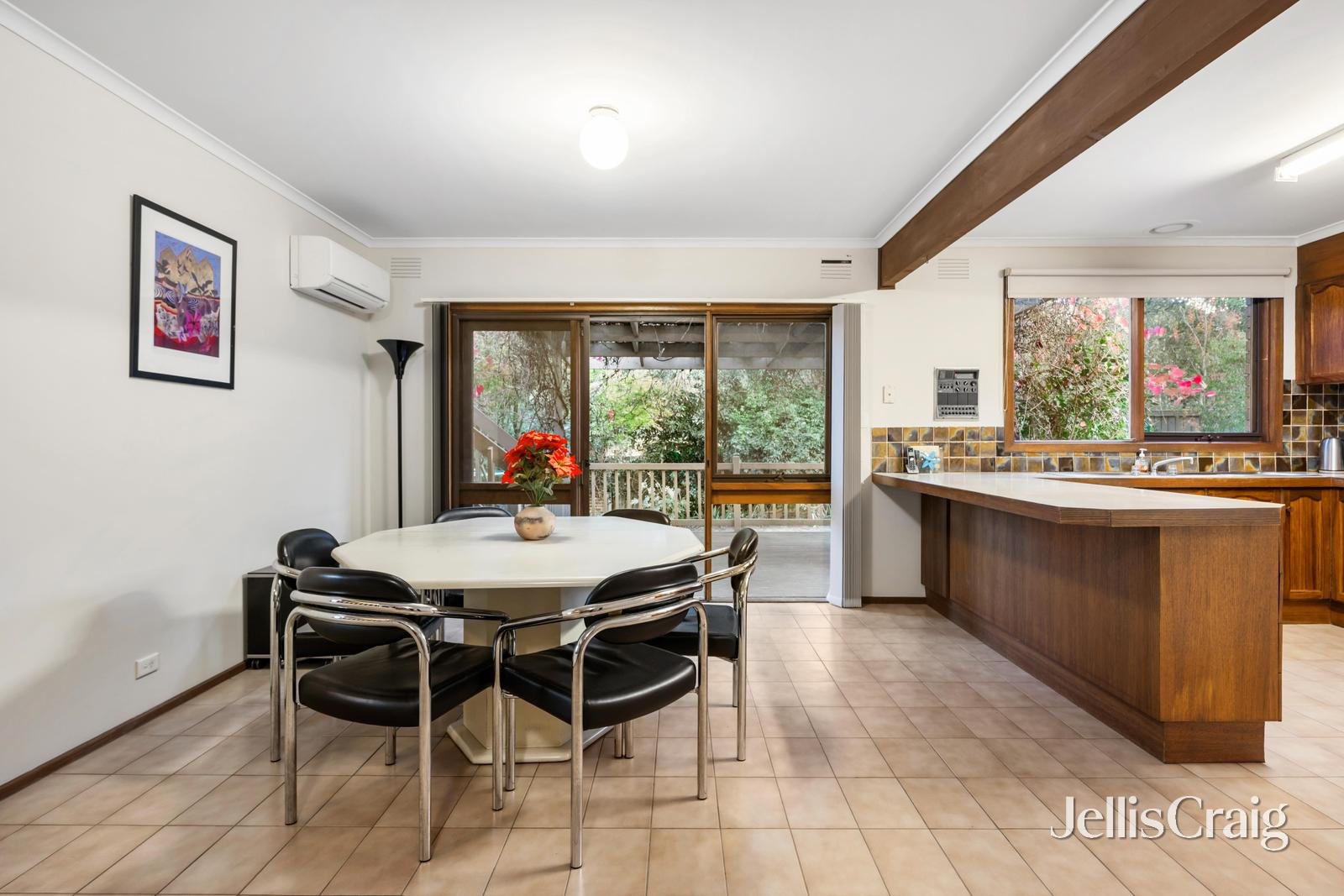 13 Margot Avenue, Doncaster image 4