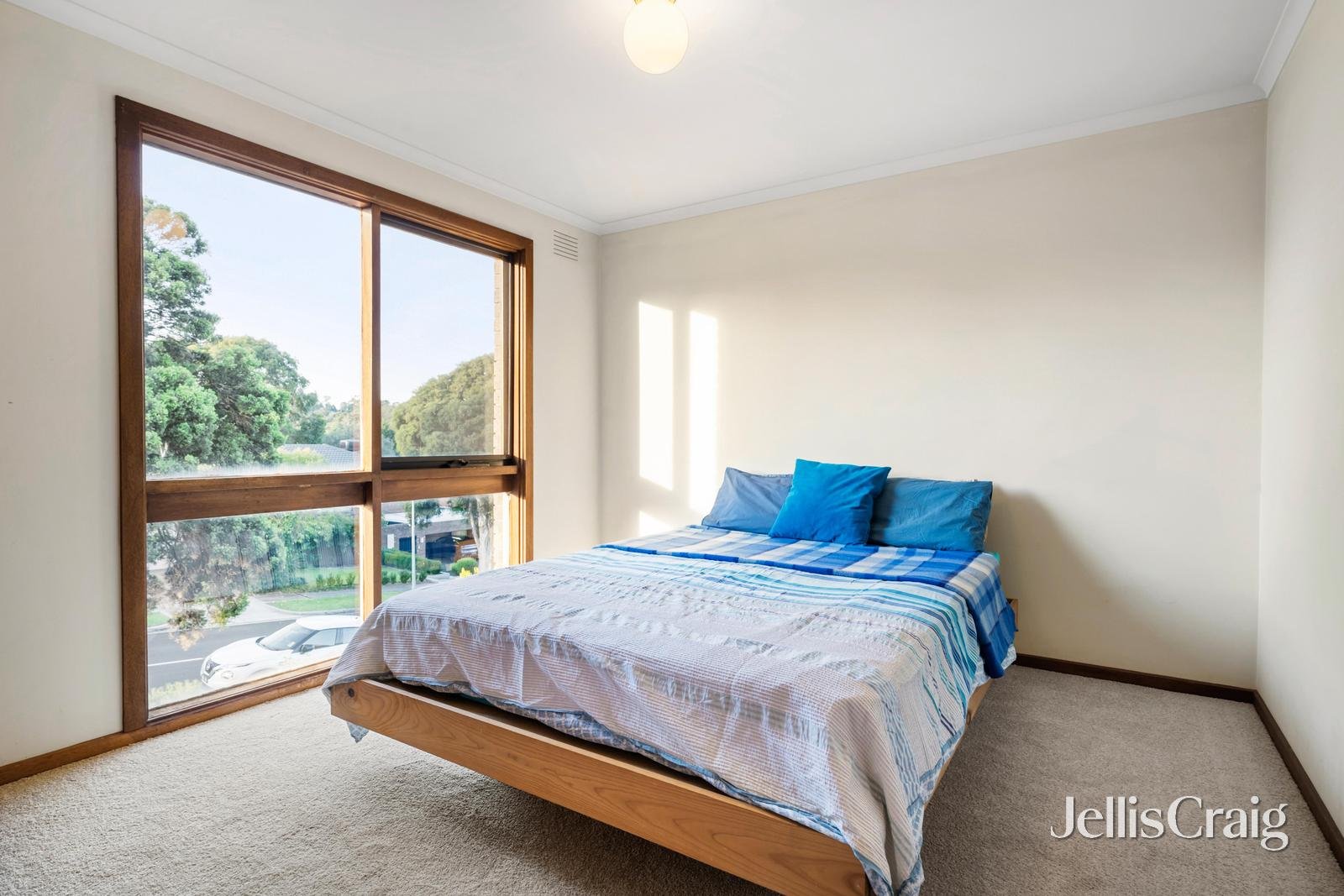 13 Margot Avenue, Doncaster image 8