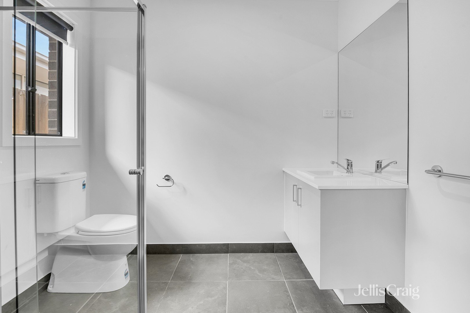 13 Marigold Drive, Fraser&nbsp;Rise image 8