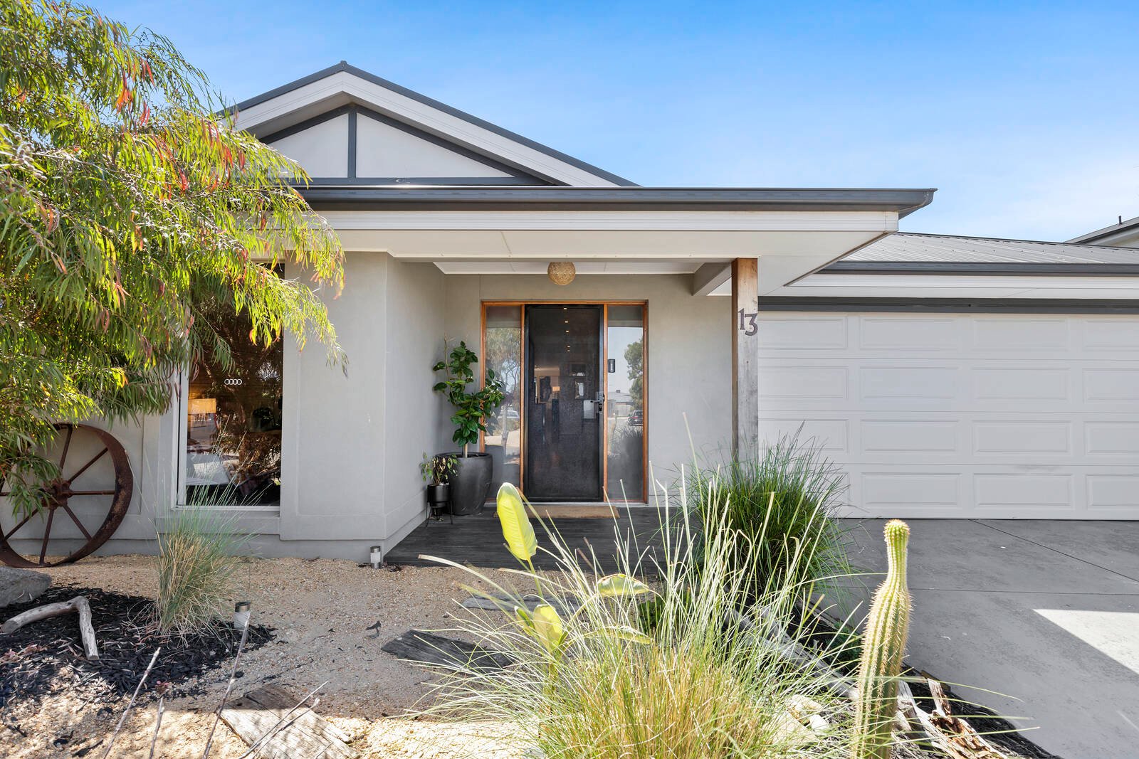 Property Gallery - Main Image