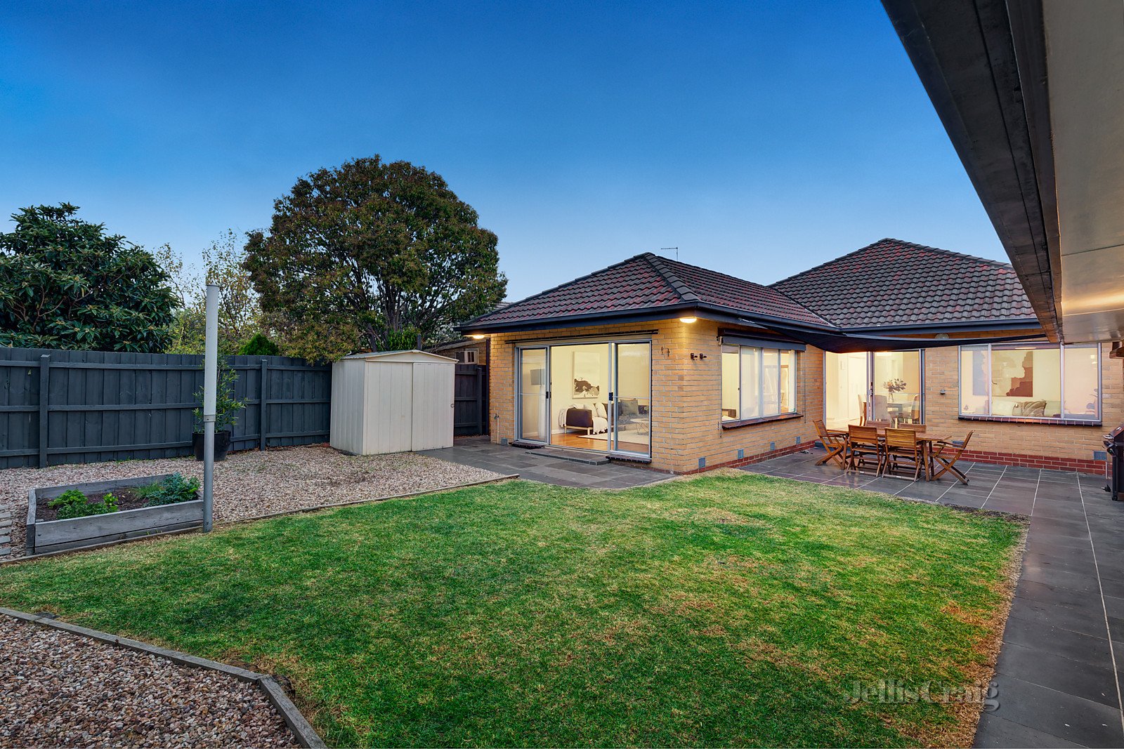 13 Marston Street, Bentleigh image 8