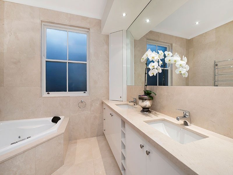 13 McShane Street, Balwyn North image 9