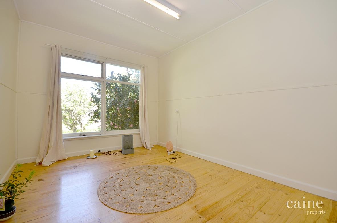 13 Melbourne Road, Brown Hill image 6