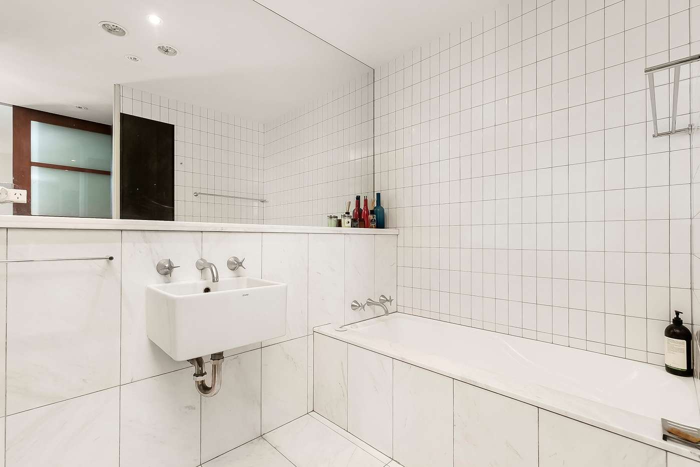 Property Gallery Thumbnail 6