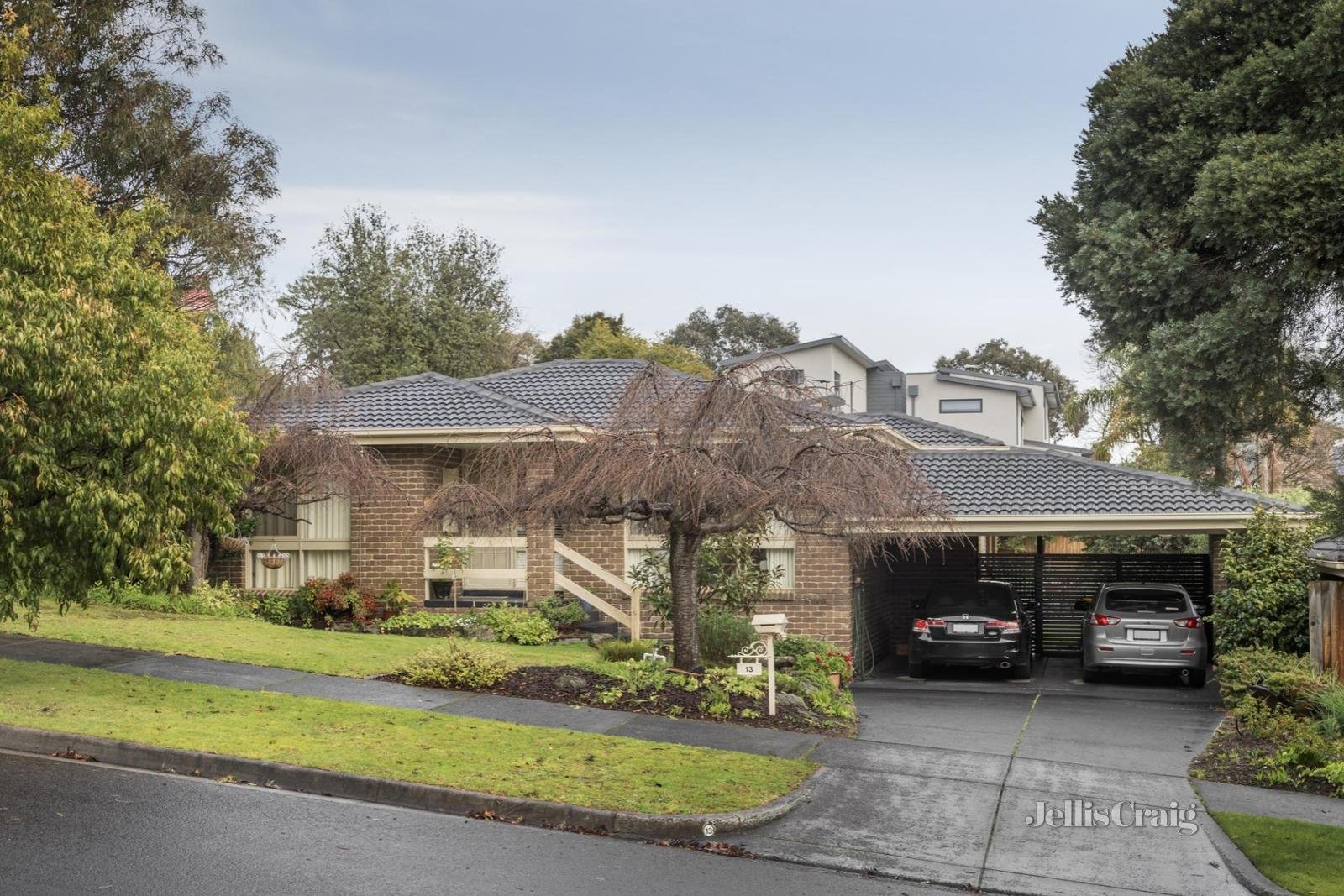 13 Michellan Court, Donvale image 2