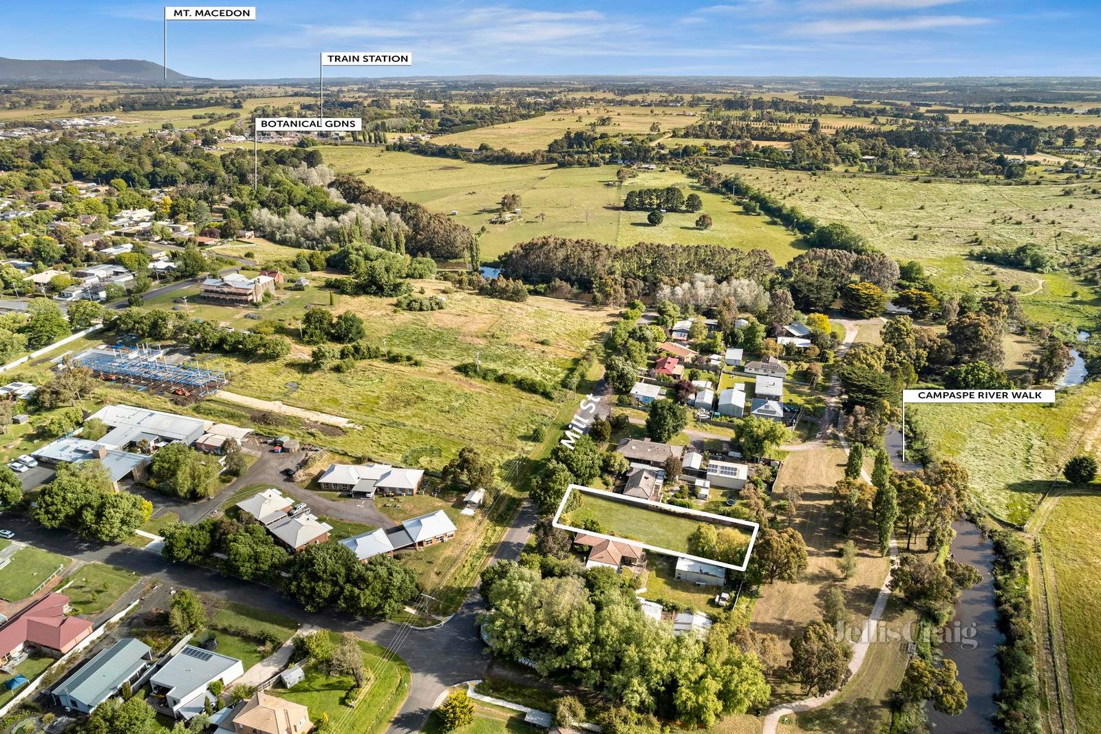 13 Mill Street, Kyneton image 2