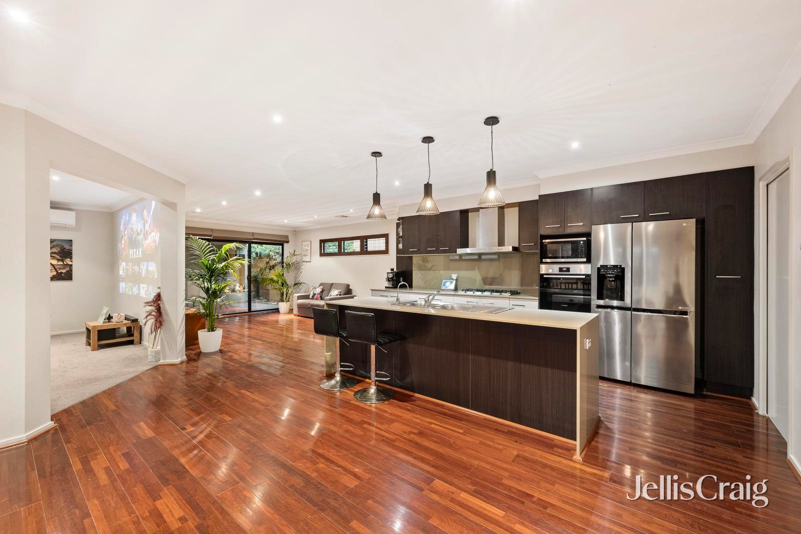 13 Millard Street, Croydon image 4