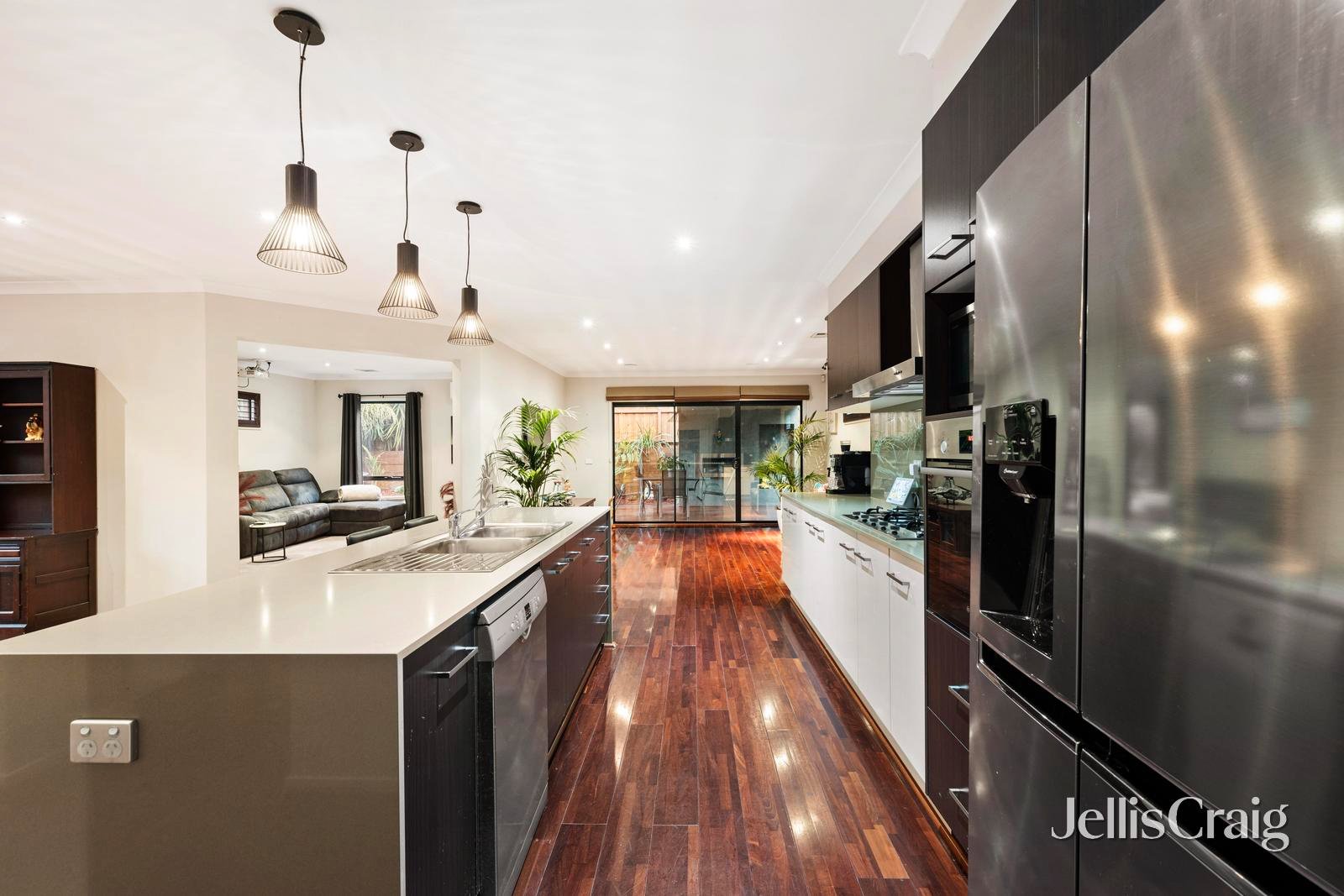 13 Millard Street, Croydon image 5