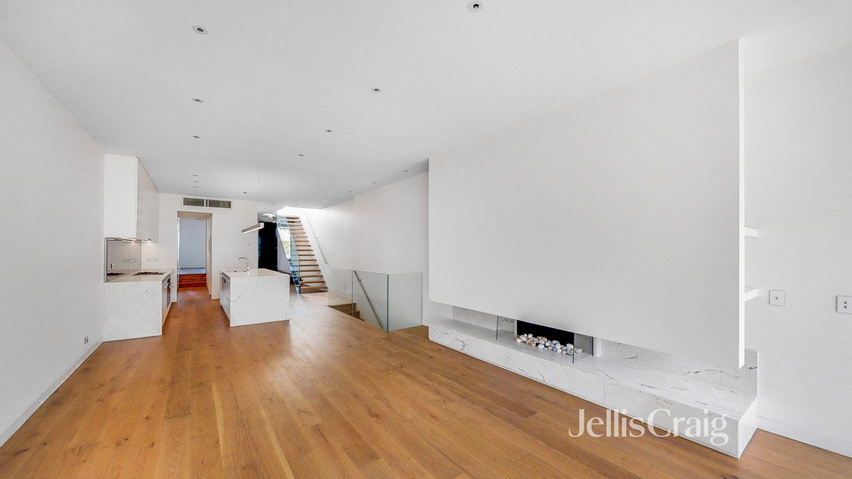 13 Moffat Street, South&nbsp;Yarra image 2