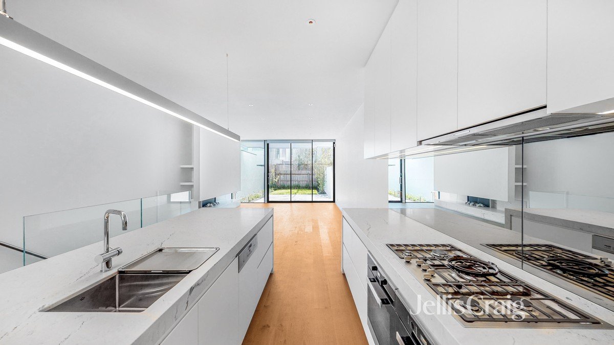 13 Moffat Street, South&nbsp;Yarra image 4