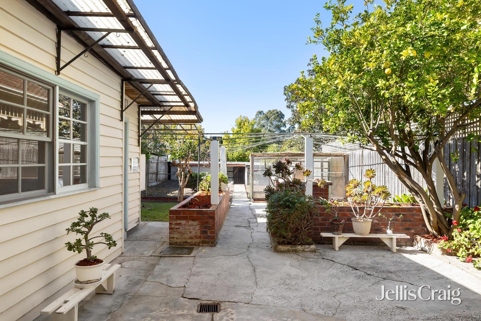 13 Moorhouse Street, Camberwell image 2