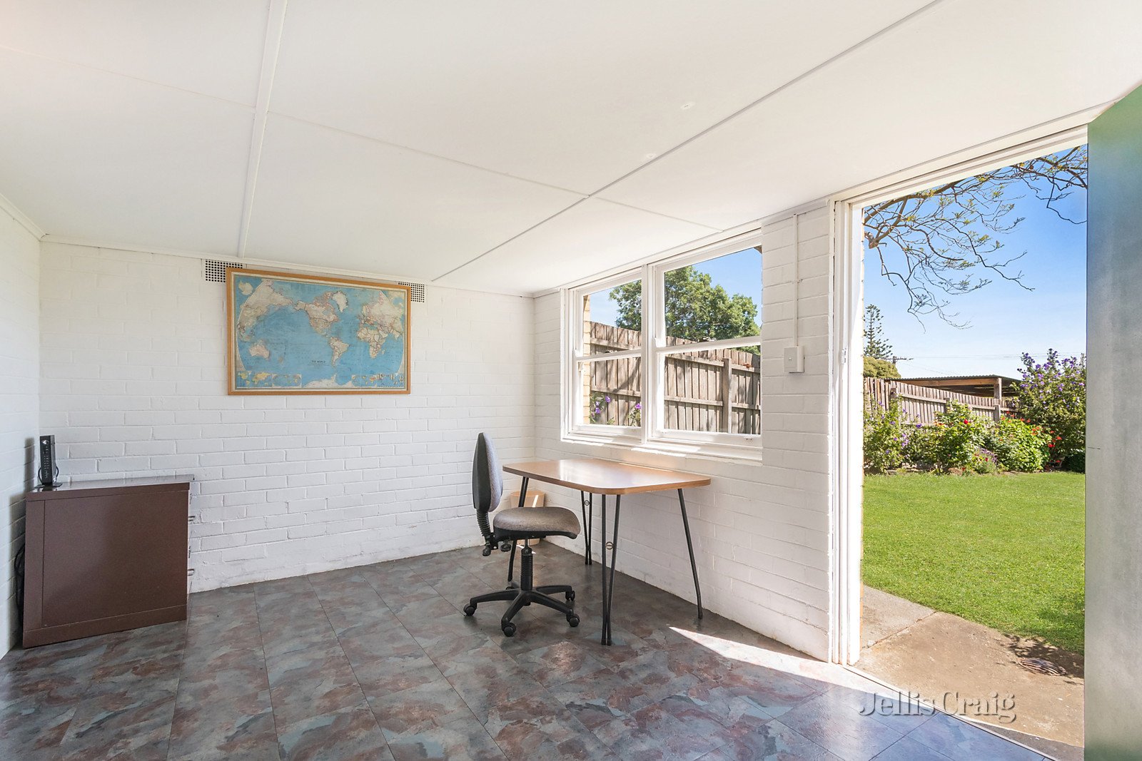 13 Moresby Avenue, Bulleen image 11