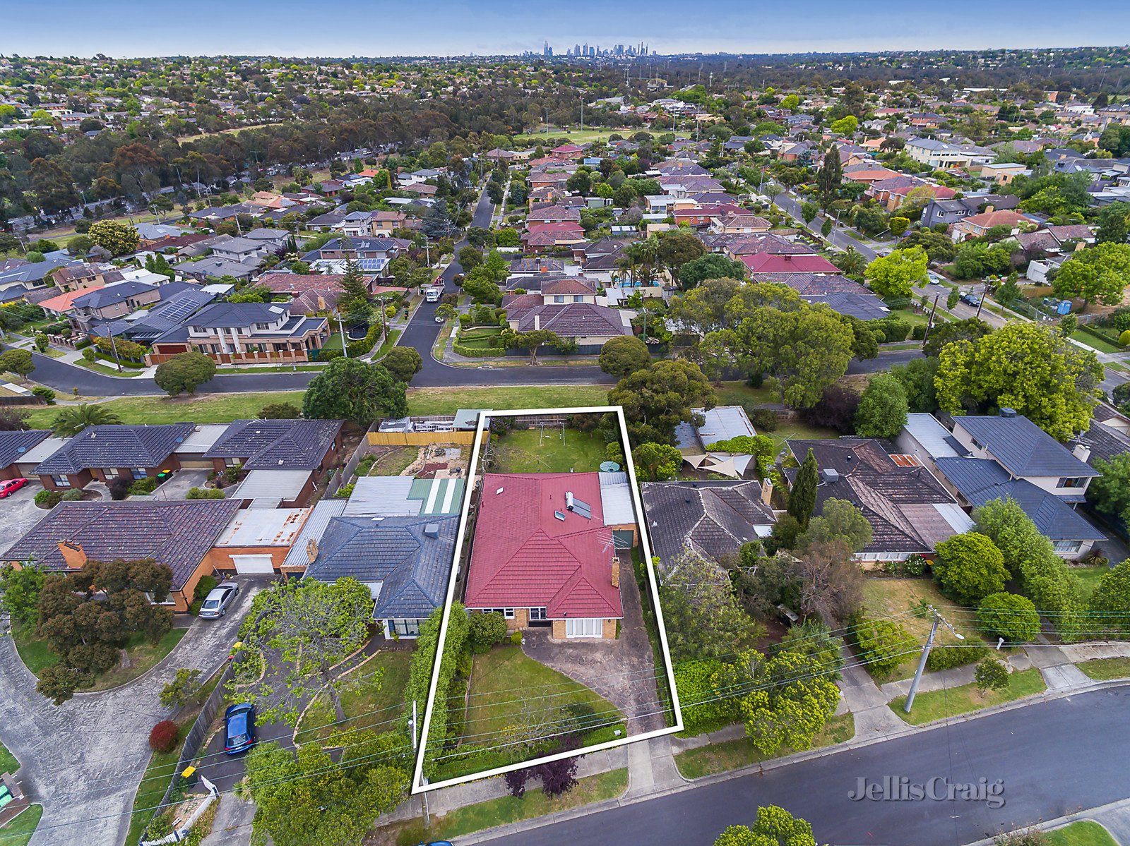 13 Moresby Avenue, Bulleen image 13