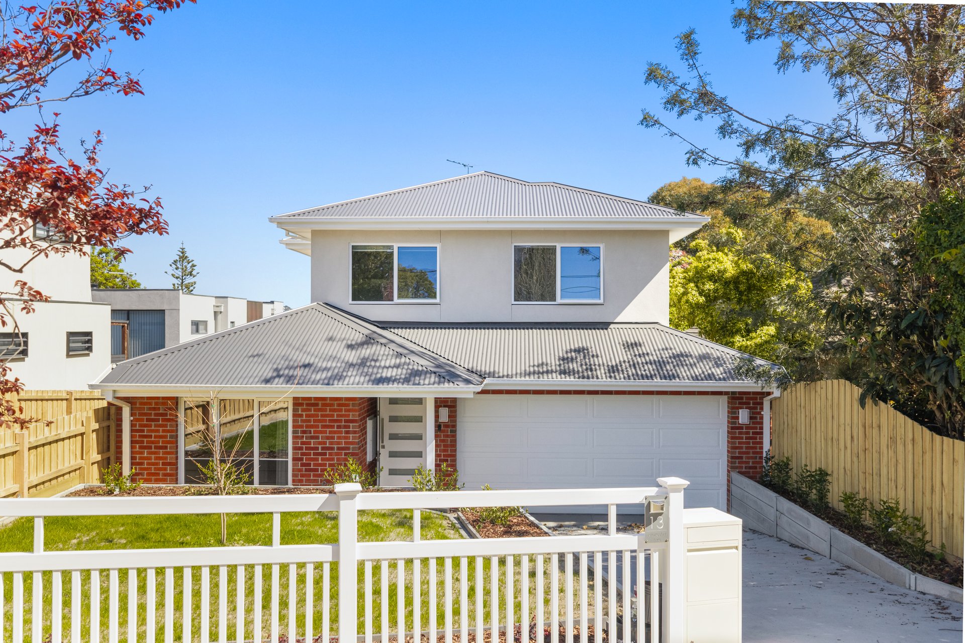 13 Moresby Avenue, Bulleen image 1