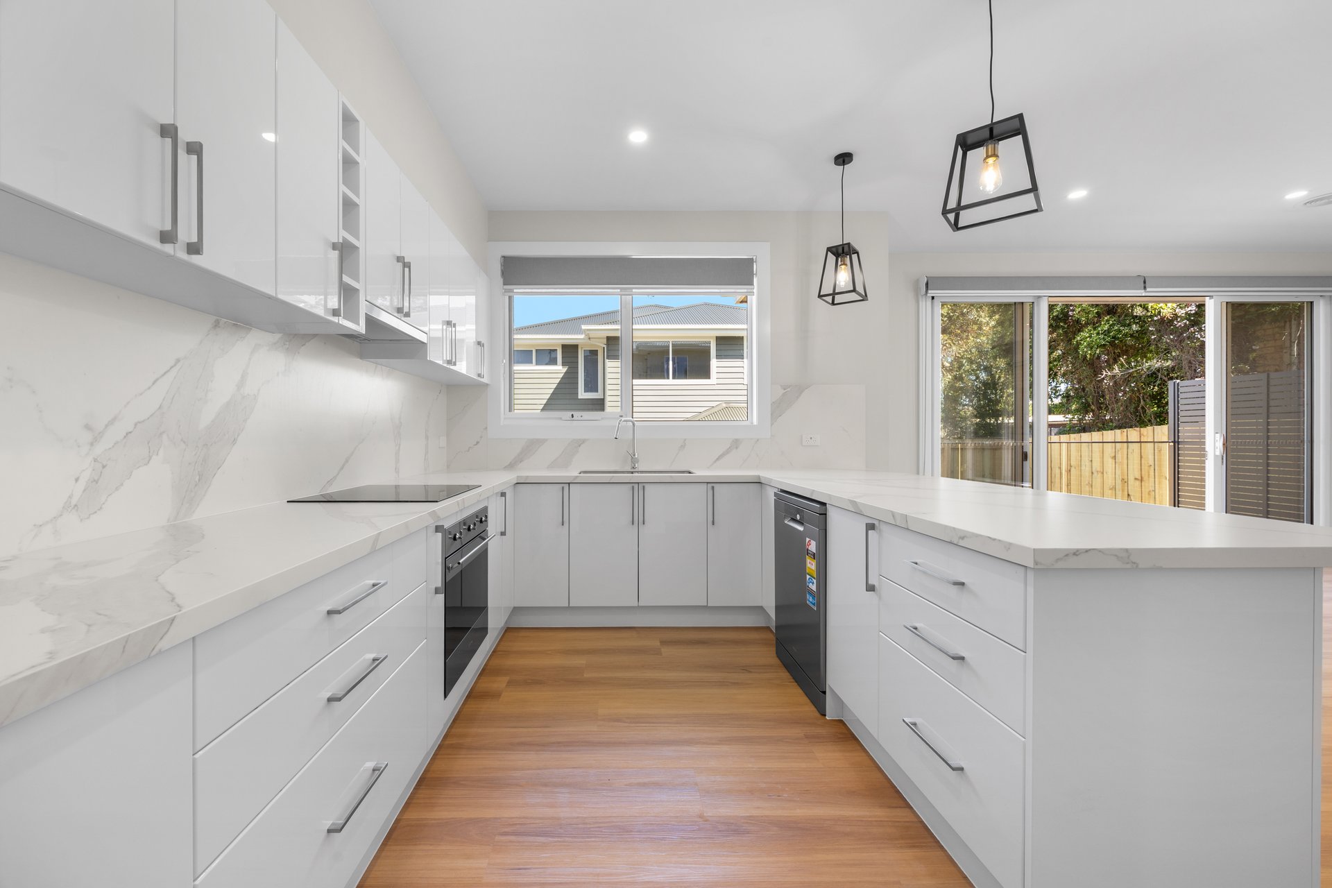 13 Moresby Avenue, Bulleen image 4