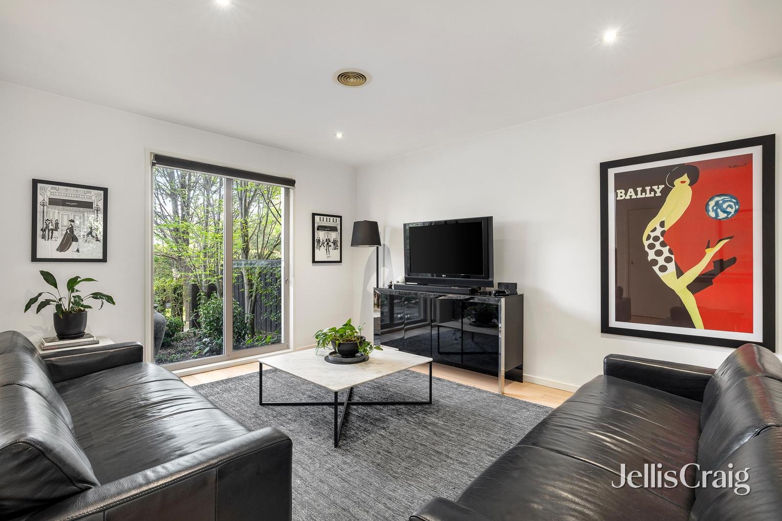 13 Mulsanne Lane, Bentleigh East image 3