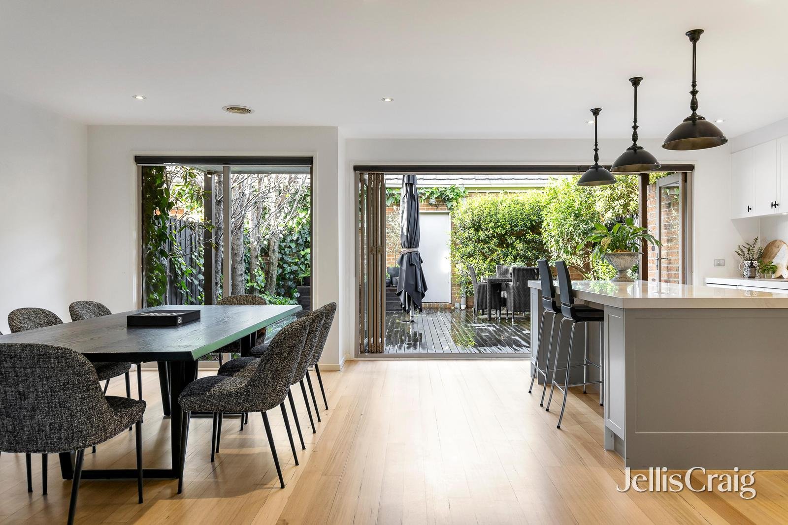 13 Mulsanne Lane, Bentleigh East image 4