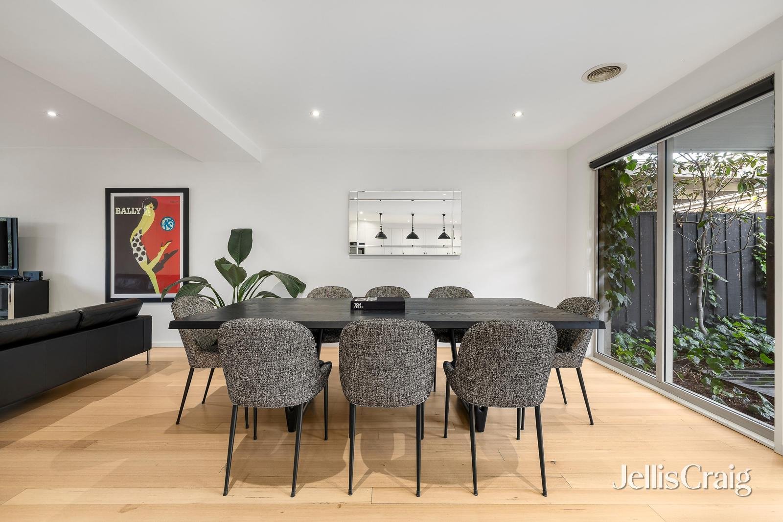 13 Mulsanne Lane, Bentleigh East image 5