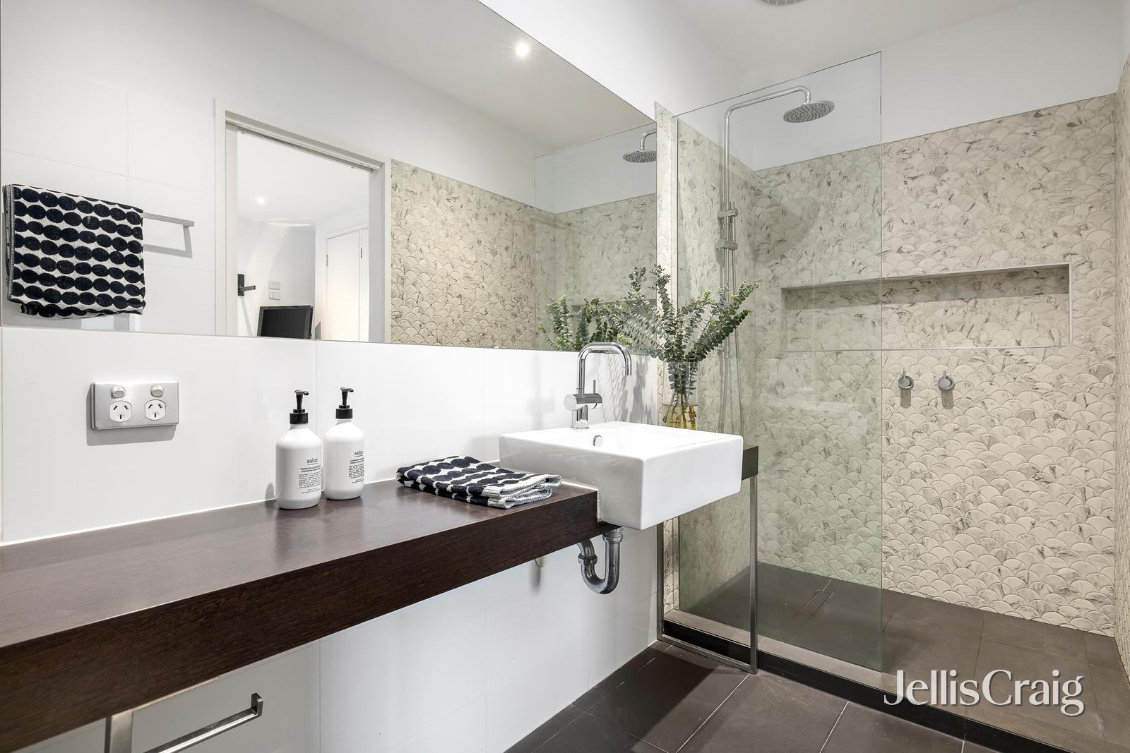 13 Mulsanne Lane, Bentleigh East image 13
