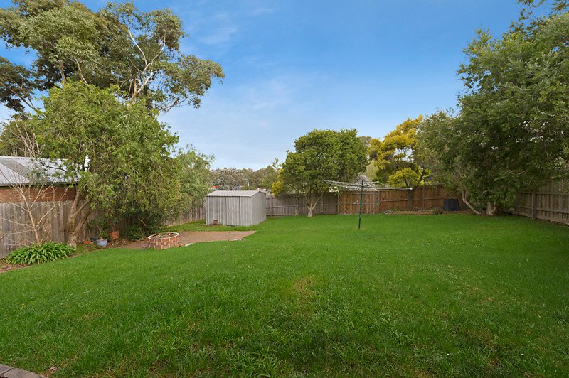 13 Mundara Drive, Ringwood image 11