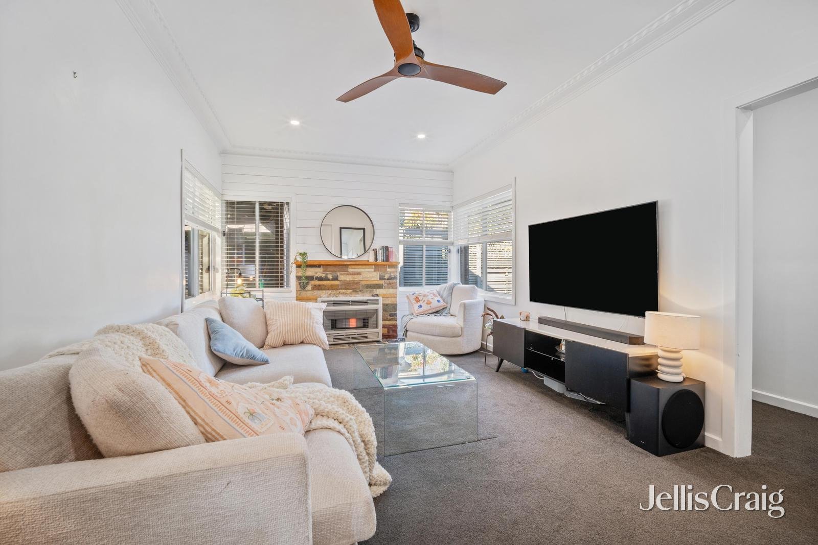 13 Napier Street, Black Hill image 3