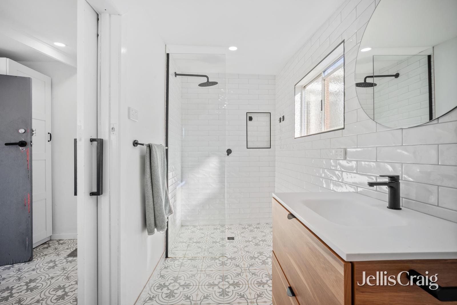 13 Napier Street, Black Hill image 8