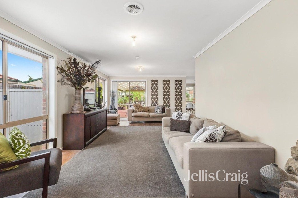 13 Nash Court, Altona Meadows image 1