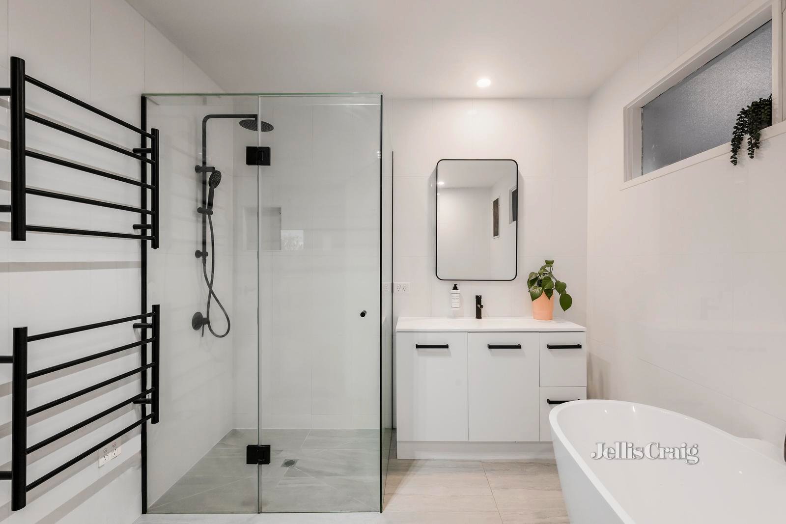 13 Neuparth Road, Croydon North image 9