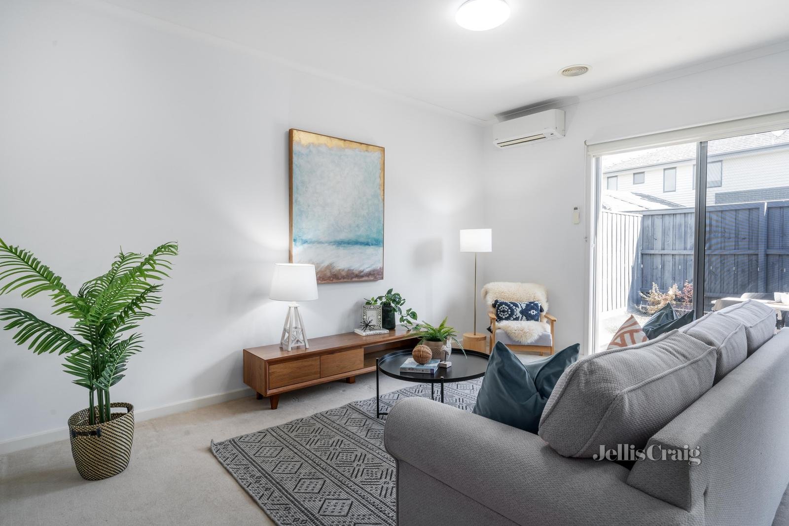 13 Newcastle Drive, Mulgrave image 2