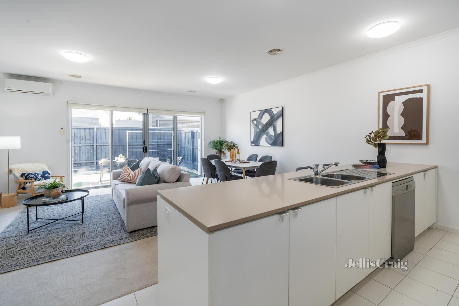 13 Newcastle Drive, Mulgrave image 4
