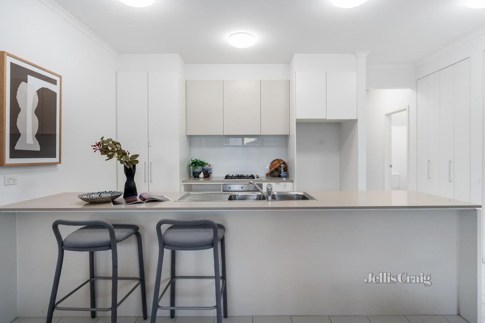 13 Newcastle Drive, Mulgrave image 5