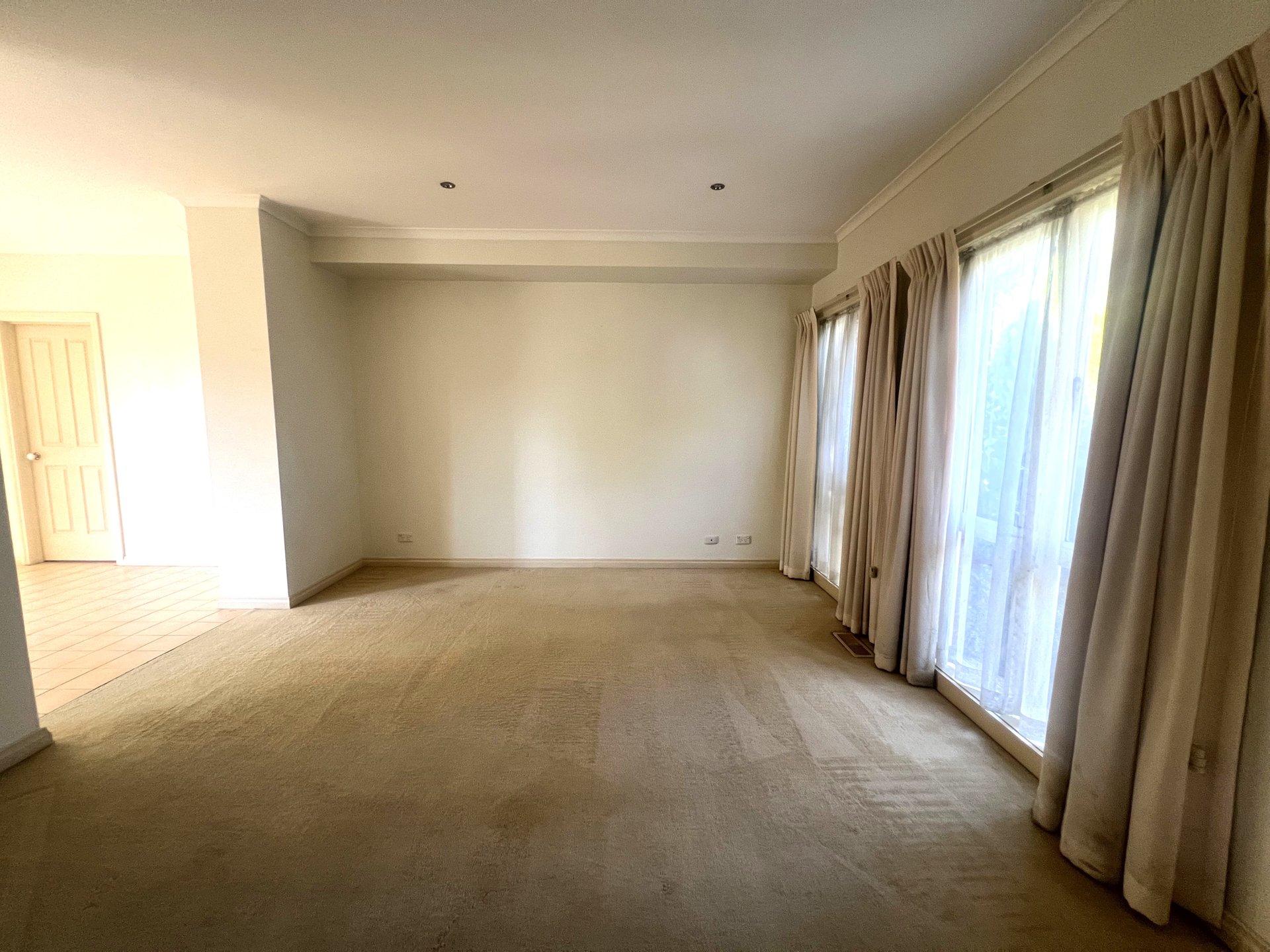 1/3 Nonda Avenue, Doncaster East image 4