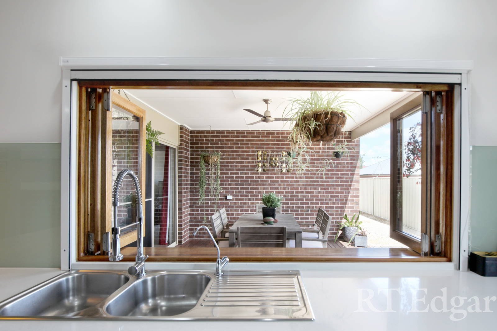 Property Gallery - Main Image