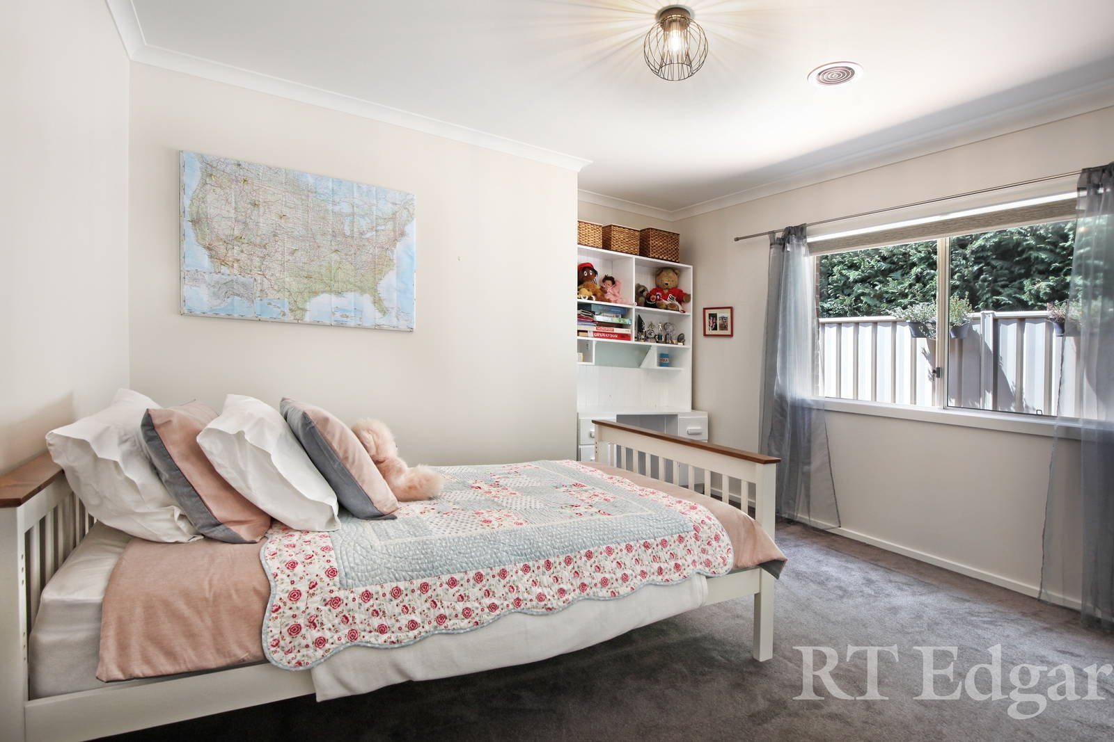 Property Gallery Thumbnail 13