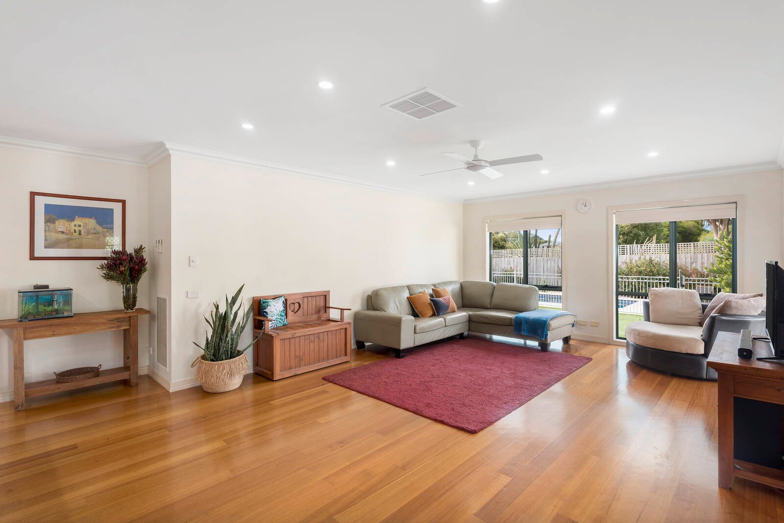 Property Gallery Thumbnail 3