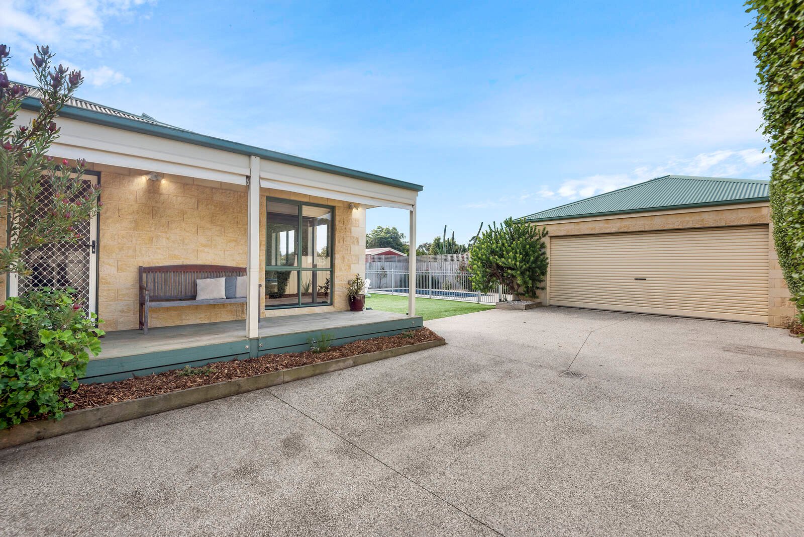 Property Gallery Thumbnail 13