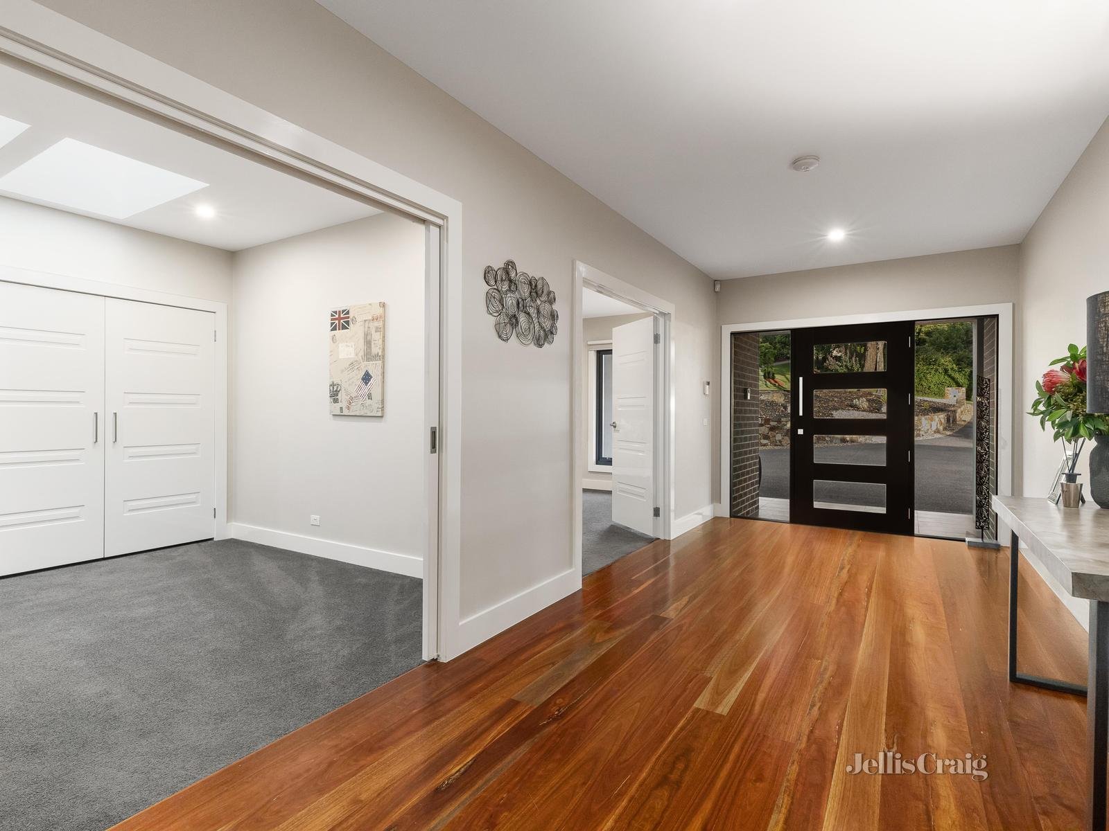 13 Oakland Drive, Warrandyte image 3