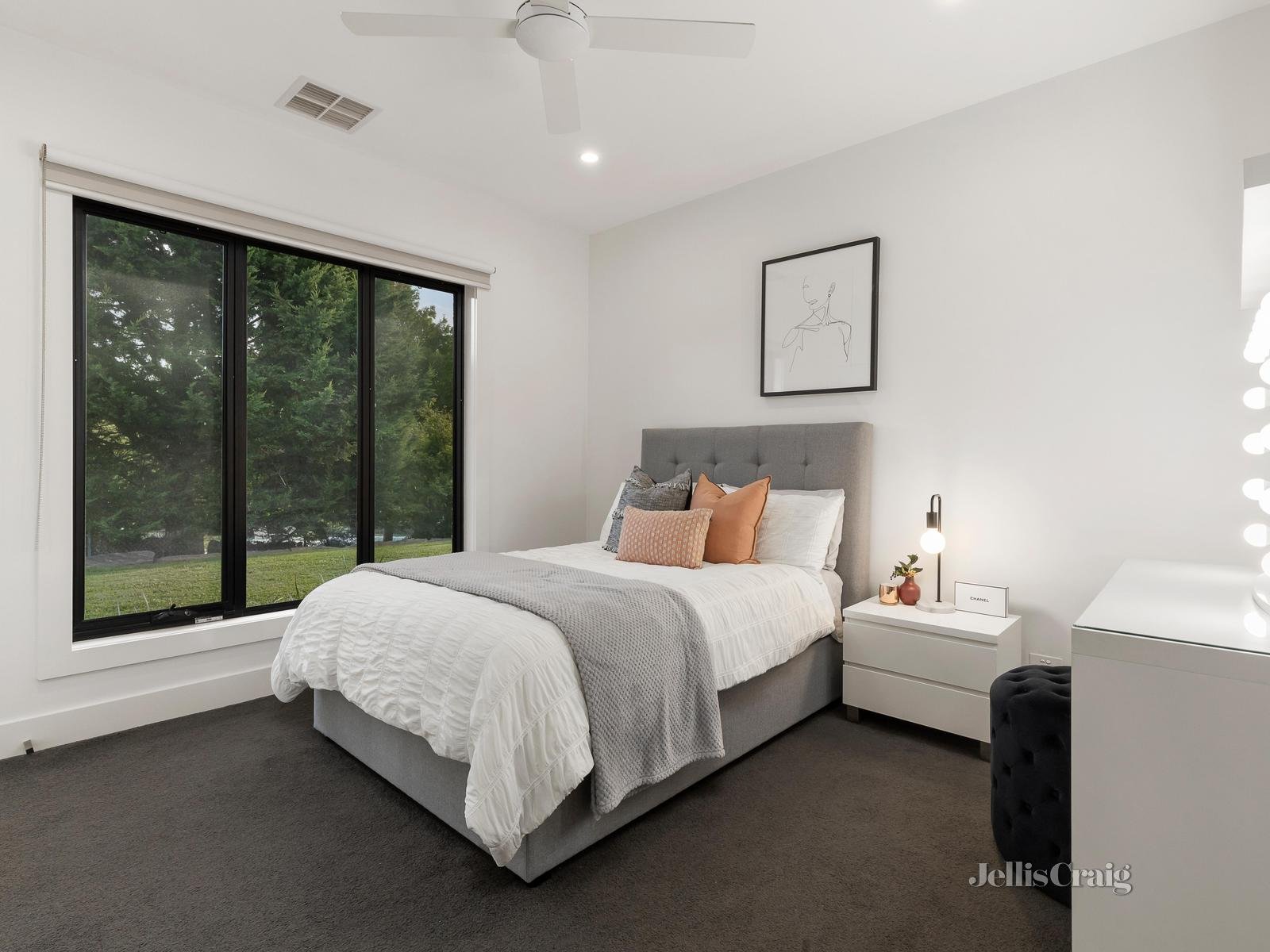 13 Oakland Drive, Warrandyte image 12