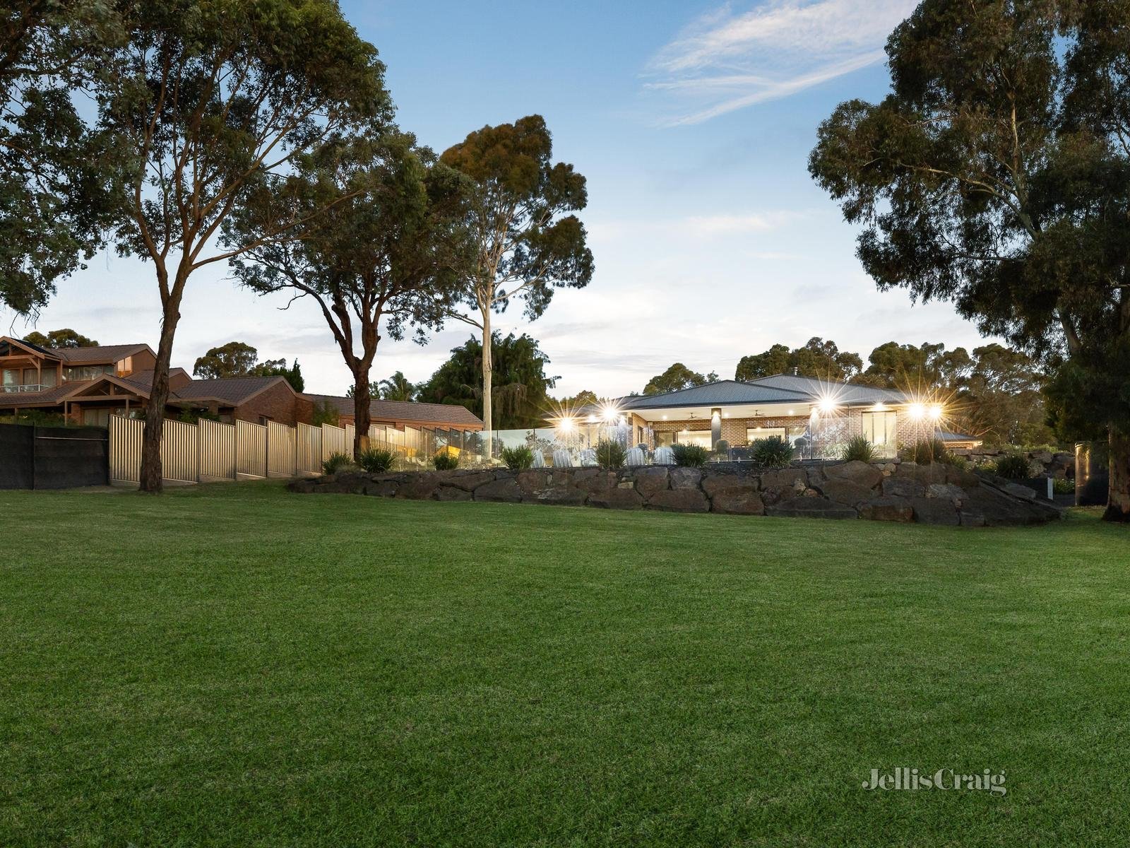 13 Oakland Drive, Warrandyte image 17